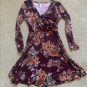 Gilli Burgundy Floral Long Sleeve mini dress, L